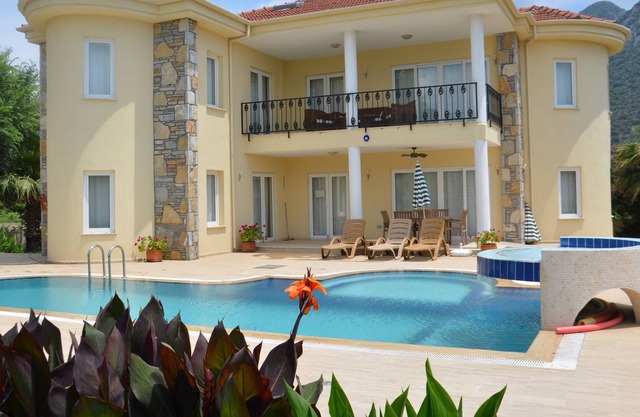 Stunning, exclusive 7 bedroom, private villa in a rural and peaceful location