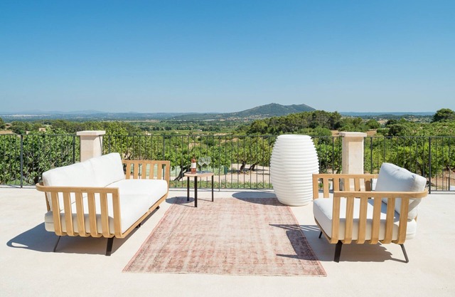 Stunning finca in the middle of nature with private pool and fantastic views