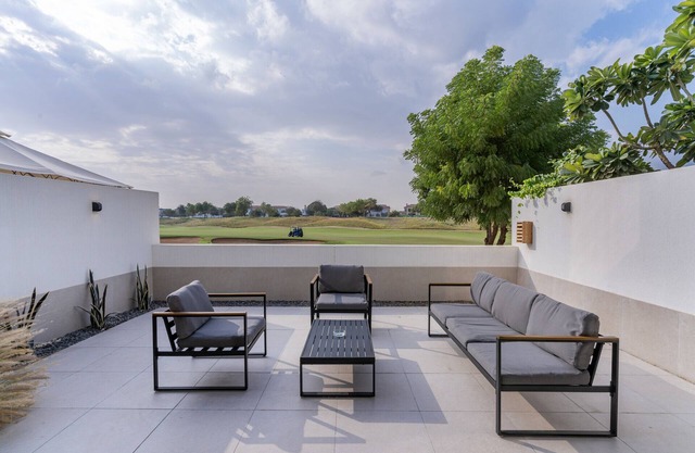 Stunning Golf Course View - 4 BR Townhouse at JGE