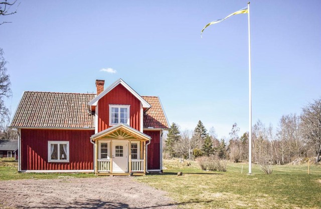 Stunning Home In Ödeshög With Wifi