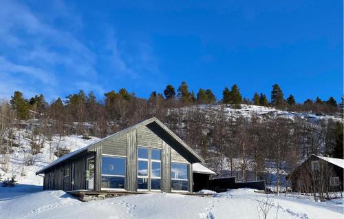 Stunning Home In Bjorli With Wifi