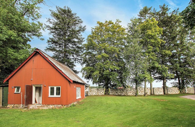 Stunning home in Löberöd with kitchen