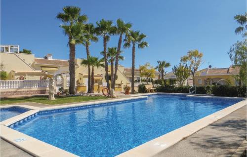 Stunning Home In Quesada-Rojales