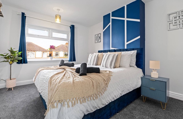 Stunning Modern Home 4 mins from Racecourse