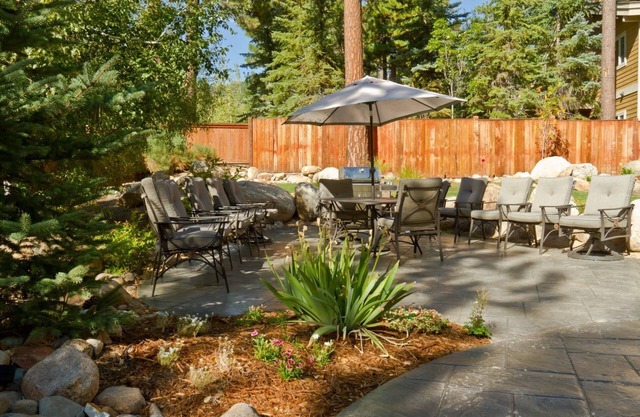 Stunning mountain views, private room at great location resort