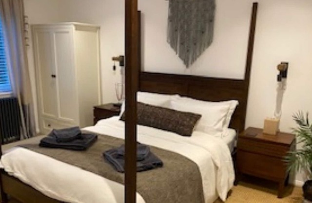 Stunning New Forest Romantic Retreat