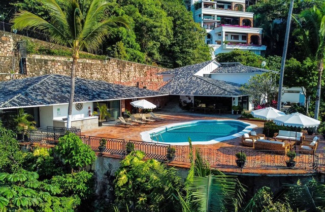 Stunning Oceanview Villa with Amazing sunsets - Villa Castillo - Chef prepared Breakfast 5BD Villa for rent in Conchas Chinas, Puerto vallarta