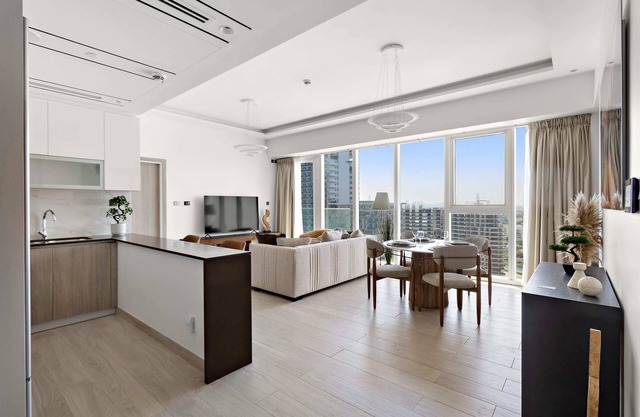 Stunning One-Bedroom Apartment in Me Do Re in JLT