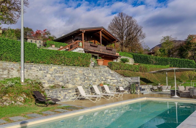 Stunning private villa for 6 guests with WIFI, A/C, private pool, TV, terrace and panoramic view