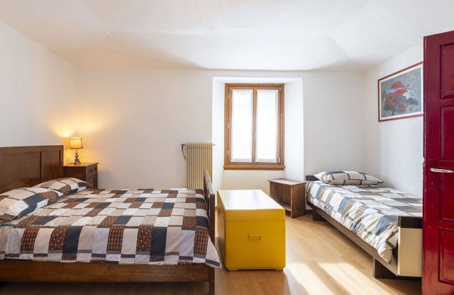 Stunning private villa for 7 people with A/C, WIFI, TV, patio and pets allowed