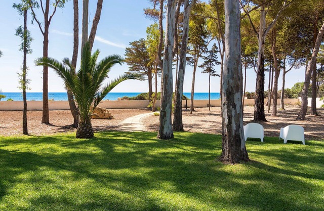 Stunning private villa for 6 people with A/C, WIFI, TV and panoramic view, close to Syracuse