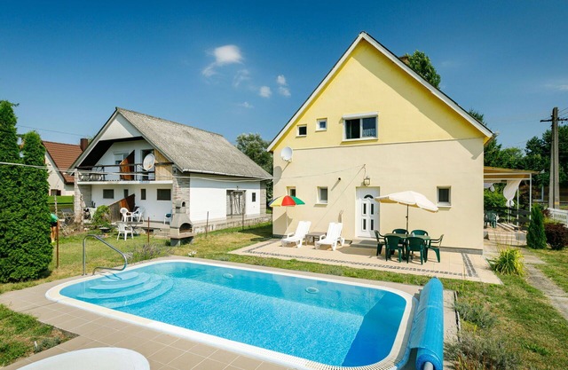 Stunning private villa for 8 people with WIFI, private pool, TV and terrace
