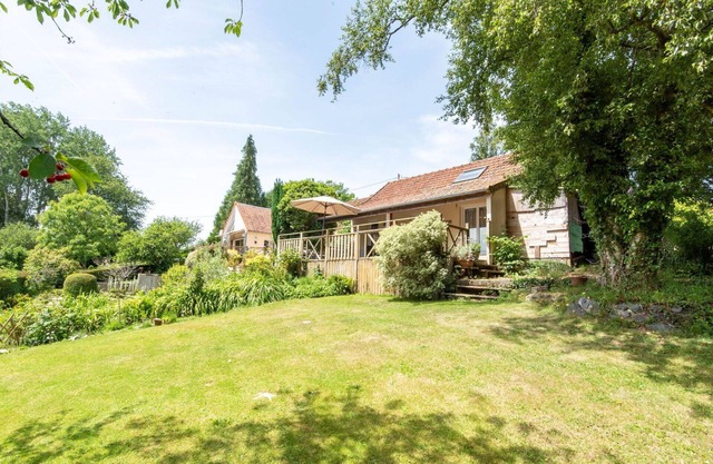 Stunning private villa for 4 people with WIFI, TV, terrace and pets allowed