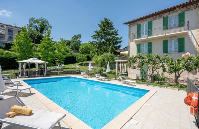 Stunning private villa for 8 guests with WIFI, private pool, TV and patio