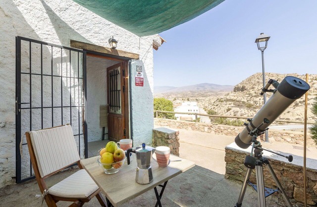 Stunning private villa for 4 people with WIFI, TV and terrace