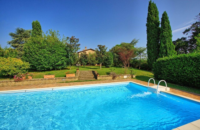 Stunning private villa for 7 people with A/C, private pool, TV and panoramic view