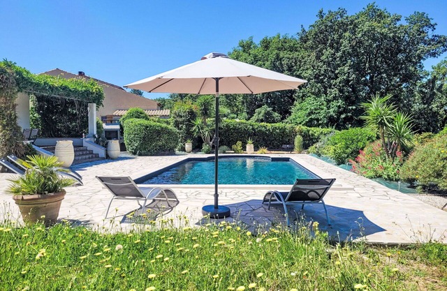 Stunning private villa for 4 guests with A/C, WIFI, private pool, TV, terrace and panoramic view