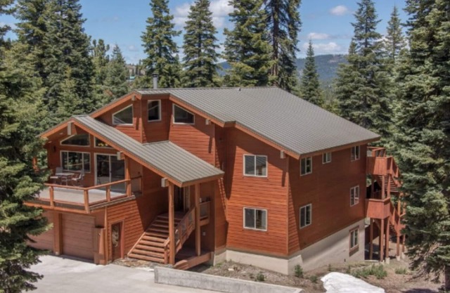 stunning quiet Tahoe Donner sanctuary
