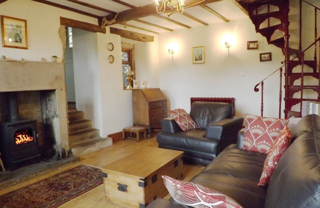 Stunning views. Wifi. Pets welcome. Five star rating on Trip Advisor