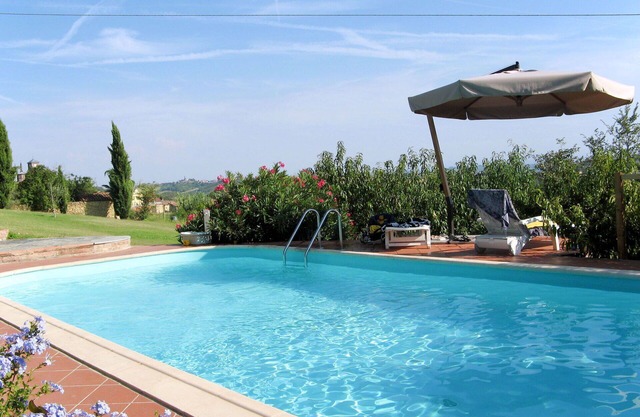 Stunning villa for 4 guests with A/C, WIFI, pool, TV and terrace