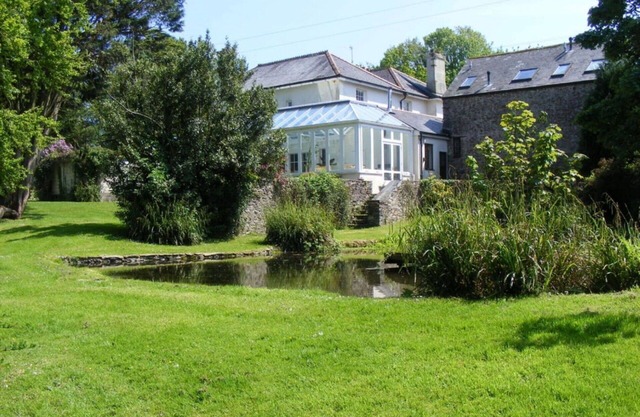 Stunning villa for 14 guests with WIFI and pets allowed