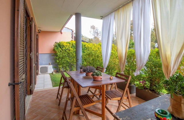 Stunning villa for 5 people with A/C, WIFI, TV and patio