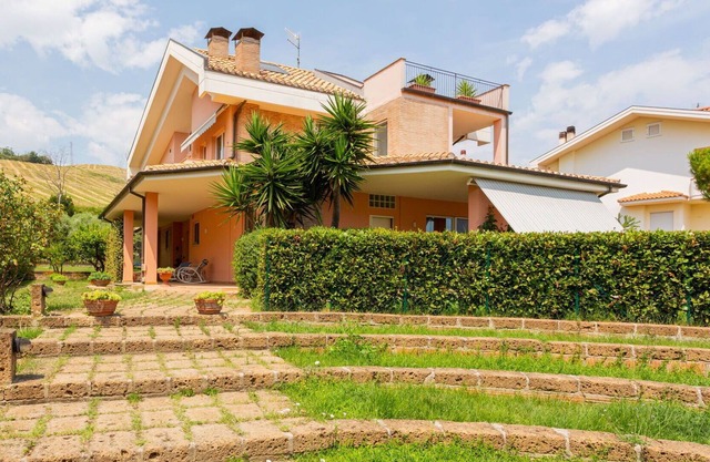 Stunning villa for 8 guests with A/C, WIFI, TV, terrace and pets allowed