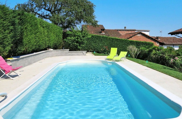 Stunning villa for 8 people with private pool, WIFI, TV and patio