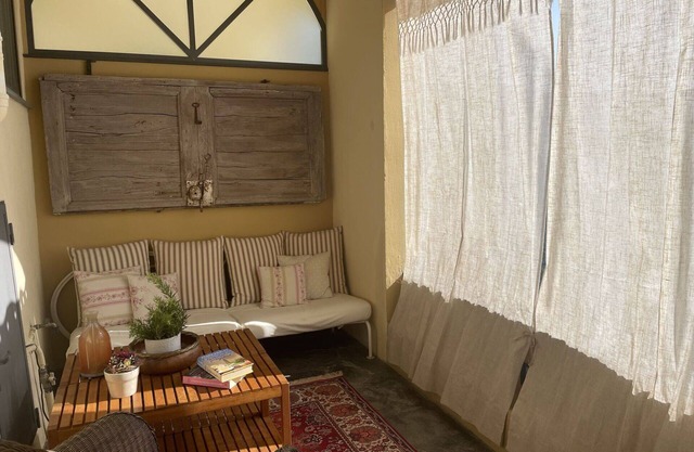 Stunning villa for 4 guests with terrace