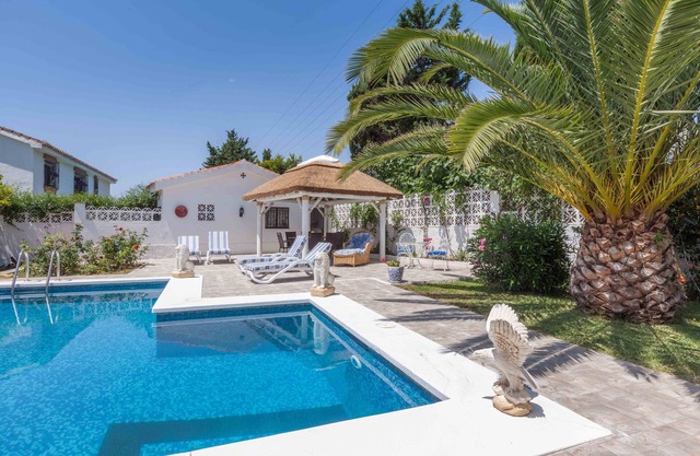Stunning Villa with pool by Costarentals - Ref 30