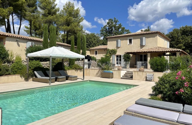 Stunning Villa with 2 bedroom studio, heated pool, new deck & incredible views