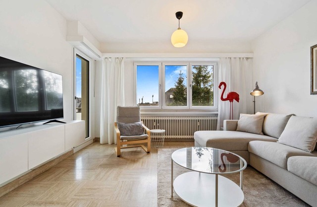 Stylish 2BR Apt in Limpertsberg, Near City Center