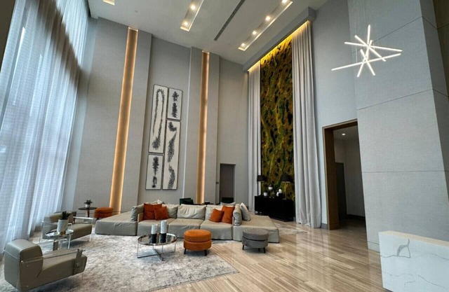 Stylish 2BR Near City Center Doral & Miami Airport