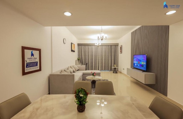 Stylish 2BR Suite Near MOE