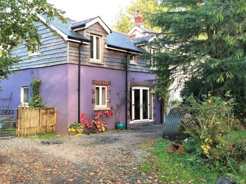 Stylish and cosy Brecon Beacons farmhouse