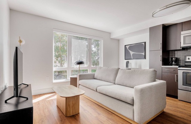 Stylish Bellevue Jr 1BR w/Gym & Bike Storage, nr Park, by Blueground