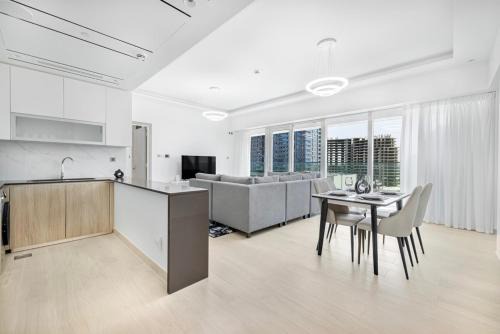 Stylish Brand New 1 Bedroom