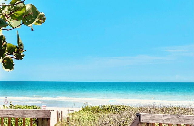 Stylish Coastal Beach Retreat - Hanging Bed, Steps to Sand & Private Access