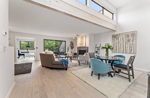 Stylish Downtown 2BR Condo in West End