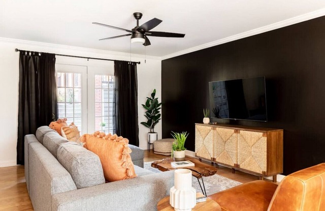Stylish Downtown Nashville 3 Beds, 1 Bedroom - Private Patio & Parking