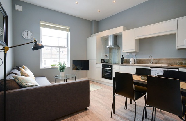 Stylish, Essential City Centre 1bed Apartment