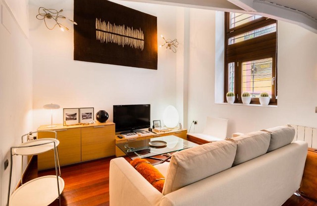 Stylish loft duplex - Alameda