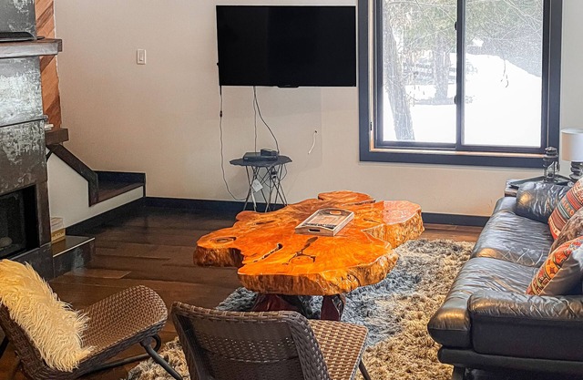 Stylish & Modern Cabin near Creek & Town with Fireplace & Shared Grill Area