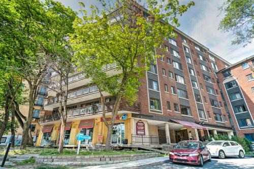 Stylish Montreal Apartment Comfortable Stay in the Golden Square Mile