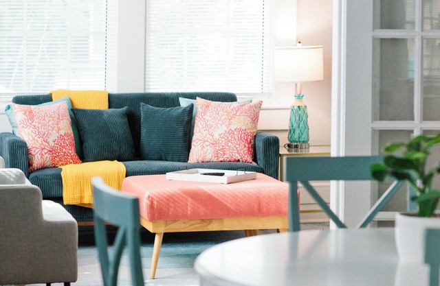 Stylish Space with King Bed & Fast WiFi