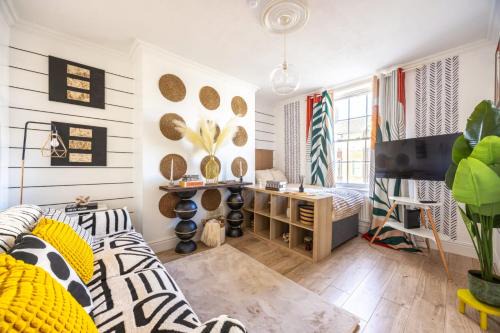 Stylish Stay Steps from Lively Docks