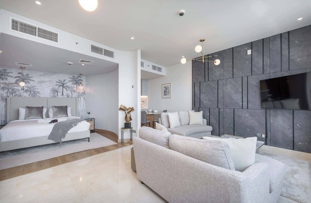 Stylish Studio Apartment with impressive decor and furniture at Sky Garden!