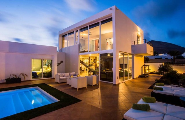 Stylish Tias Villa | 4 Bedrooms | Villa.