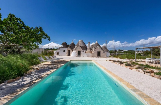 Stylish Trullo with Pool