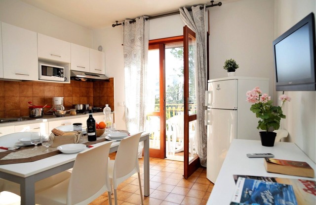 Stylish Vacation Home Near the Lagoon